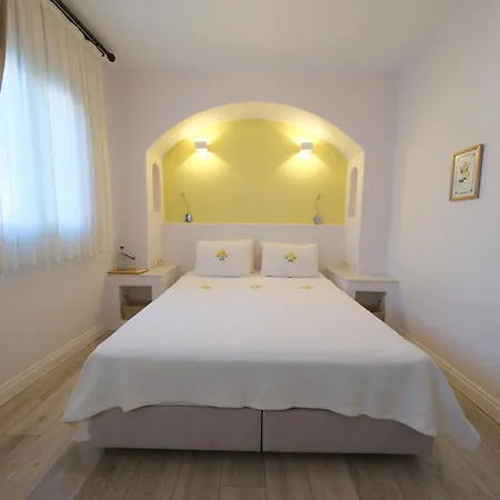 Hotel Gardenya Buti̇k Sigacik