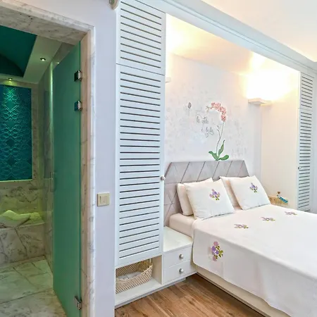 Hotel Gardenya Buti̇k Sigacik
