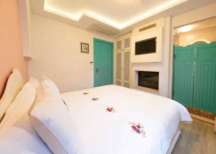 Gardenya Buti̇k 3* Siğacık